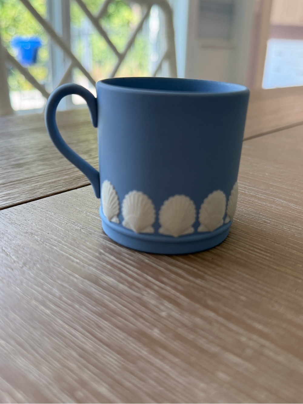 Vintage blue and white Wedgwood jasperware collectors society seashell cup